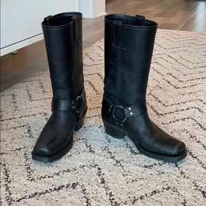 Frye Harness 12R Boots, Size 7, Black